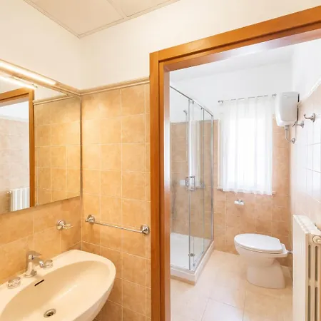 Azzurro Mare Int3 Silvi سيلفي مارينا